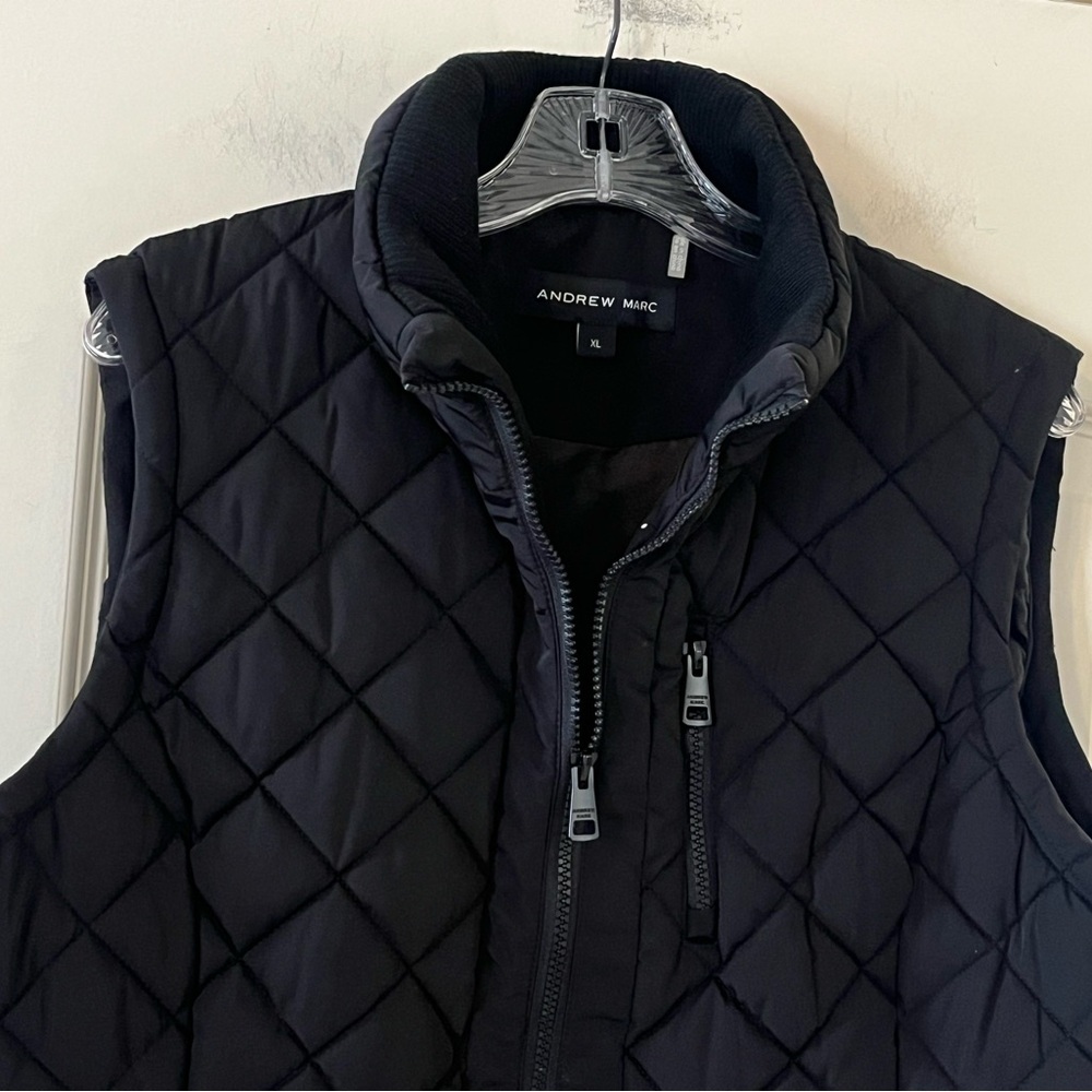 Andrew Marc Black Quilted Vest Zipper Closure Women’s Size XL - Picture 10 of 16